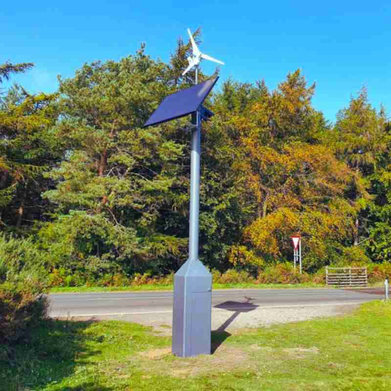 Wind TurbineMarlec Rutland 1200 Terrain Windcharger 12V Land Based Wind Turbine - hubPOWER